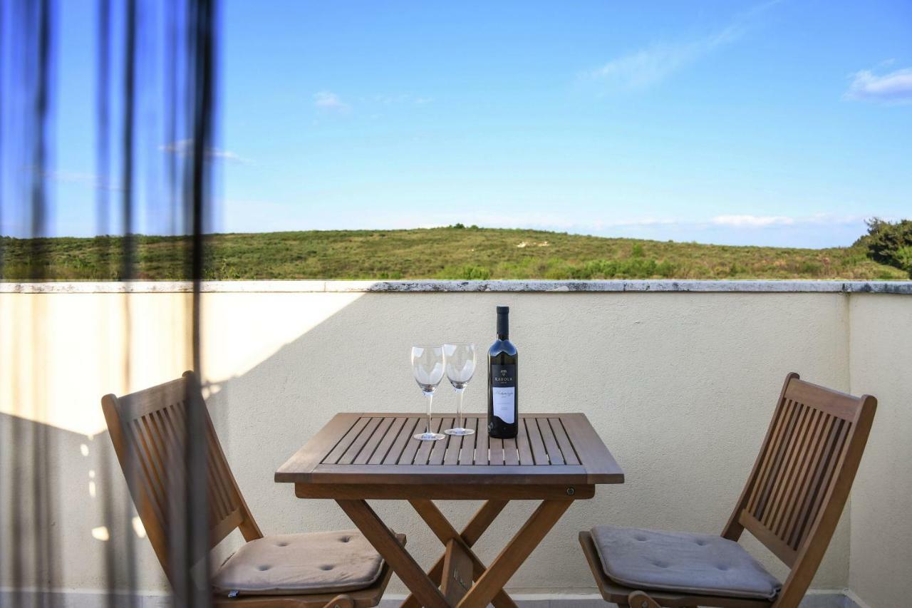 Apartmans Sun & Moon Zambratija  Exteriér fotografie