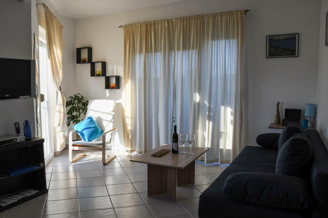 Apartmans Sun & Moon Zambratija  Exteriér fotografie